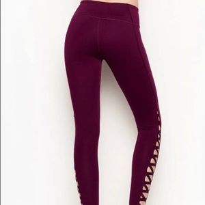 VICTORIA SPORT Knockout by Victoria’s